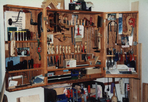 Werkzeugschrank in der Orgelwerkstatt